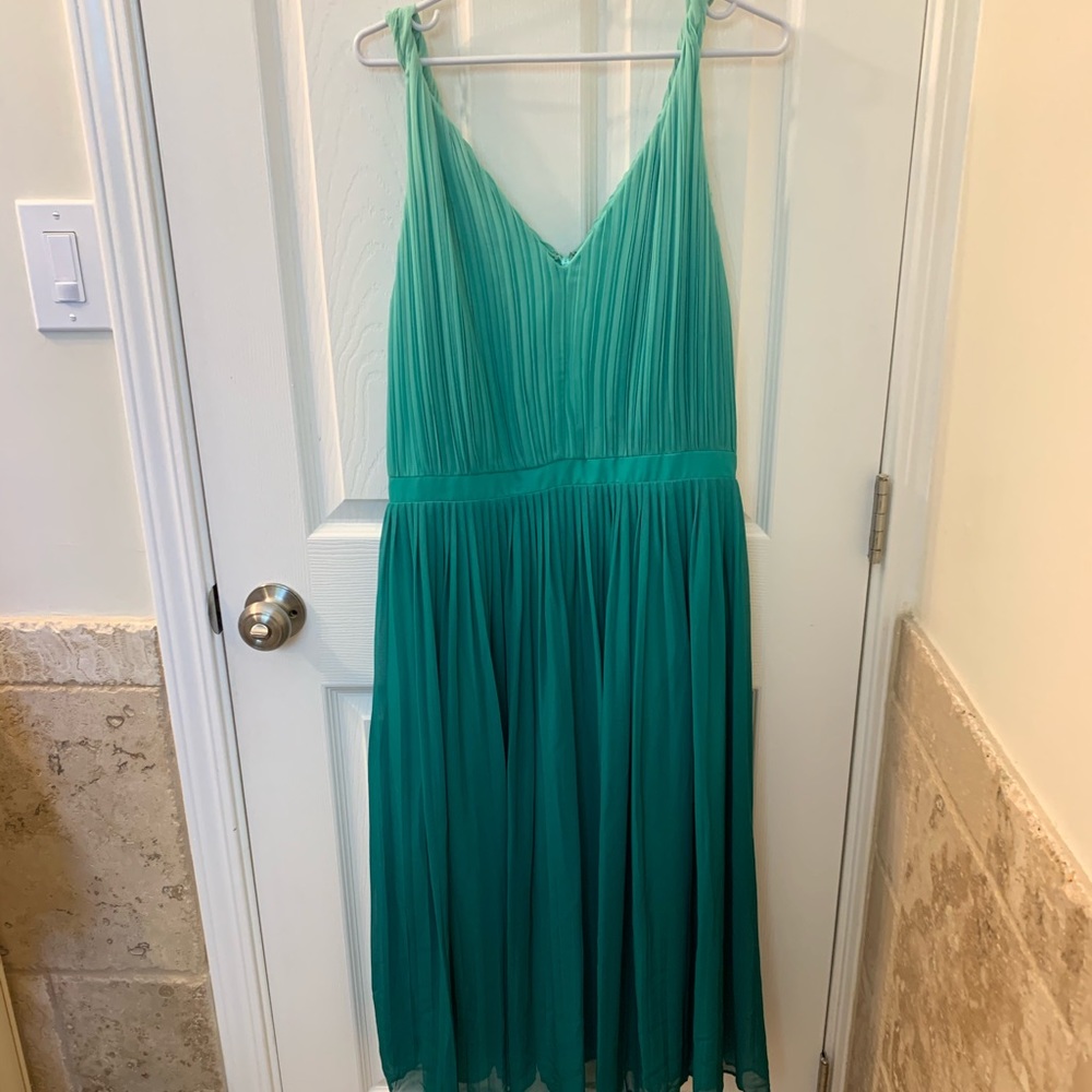 Banana republic ombré pleated dress